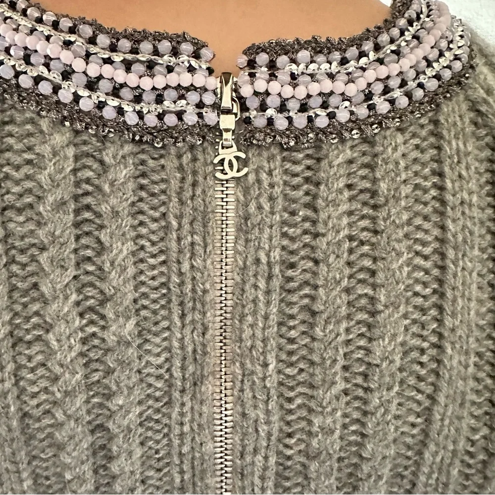 CHANEL Beaded Camellia Cashmere Apron Sweater🌸